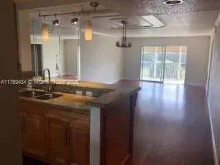 12500 SW 6th St # 313N, Pembroke Pines FL 33027