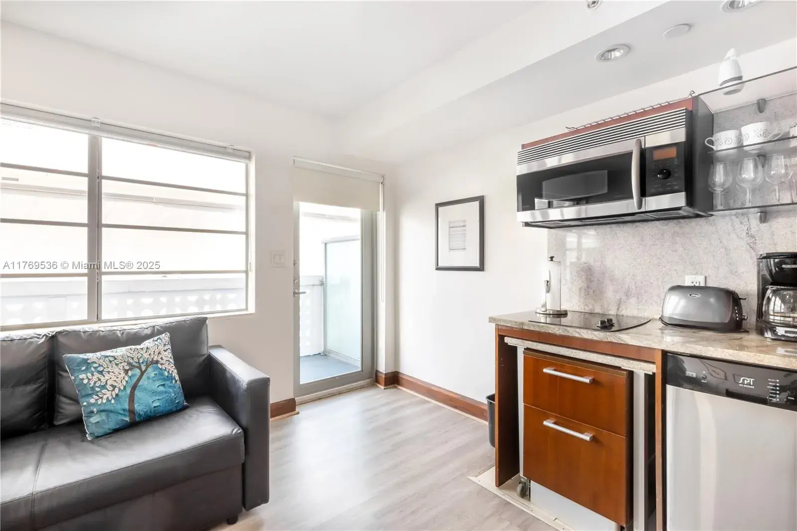 1 bath Residential for sale at 1024 Ocean Dr # A404, Miami Beach FL 33139