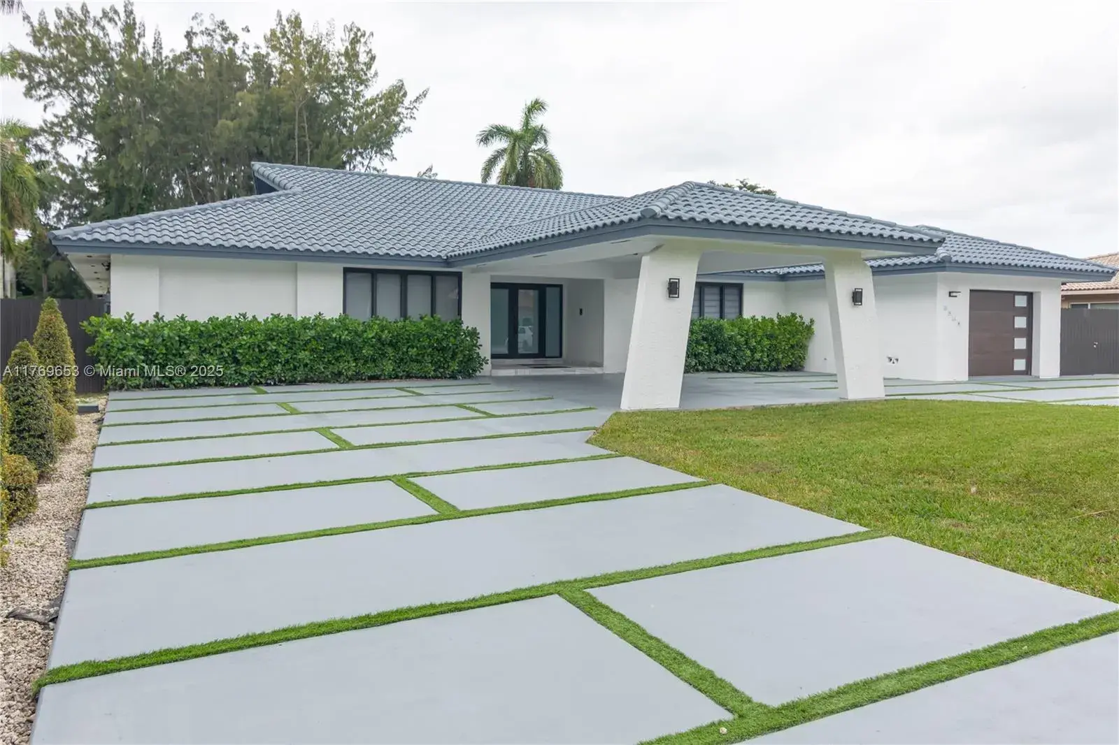 3850 SW 130th Ave, Miami FL 33175