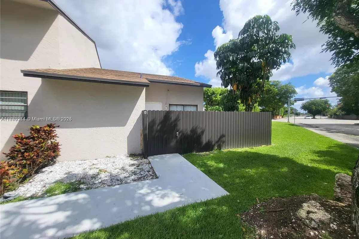 6715 SW 137th Ct # 15A, Miami FL 33183