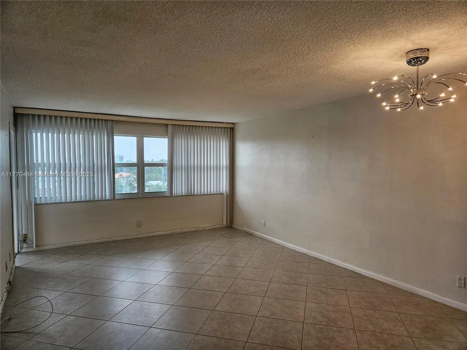 330 SE 2nd St # 504G, Hallandale Beach FL 33009