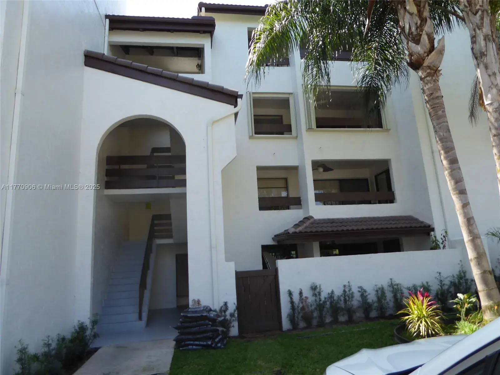 2 bedroom 2 bath Residential Lease for rent at 9140 SW 123rd Ct # 301, Miami FL 33186