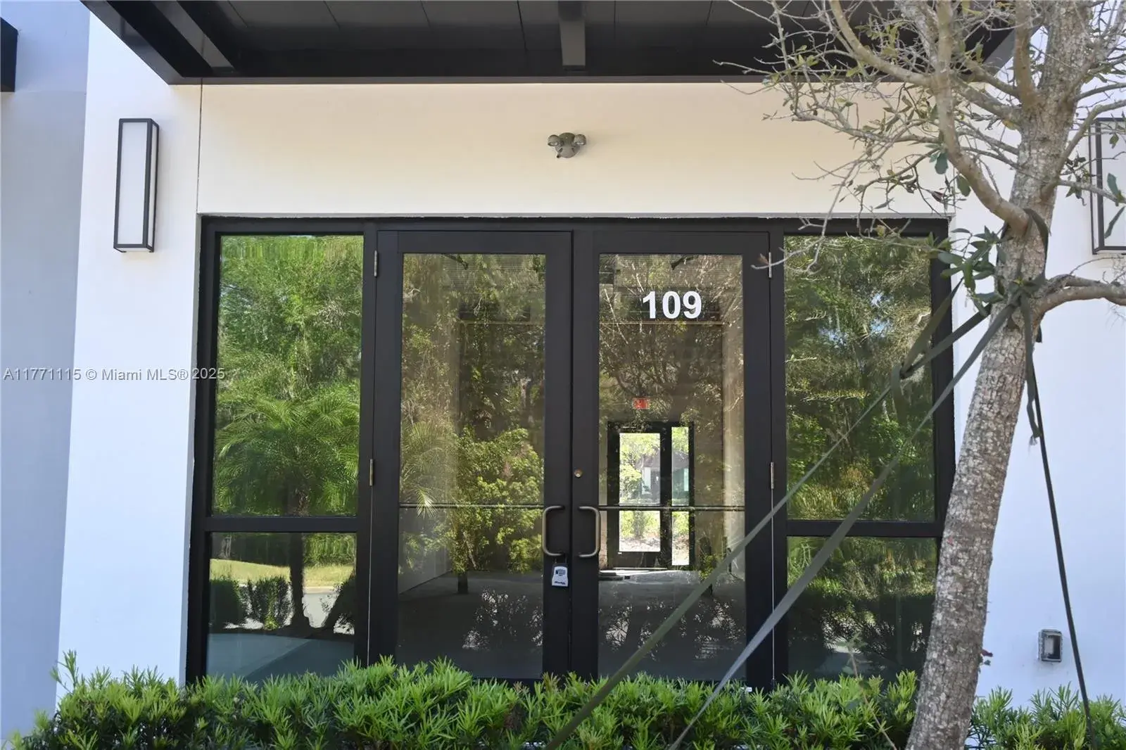 Commercial Sale for sale at 3370 ROUSE RD # 109, Orlando FL 32817