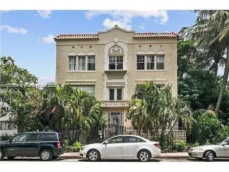 1 bedroom 1 bath Residential for sale at 1611 Michigan Ave # 25, Miami Beach FL 33139