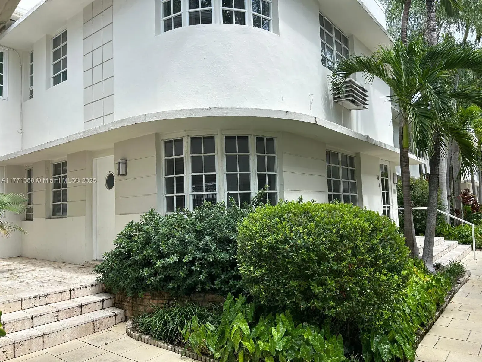 1 bedroom 2 bath Residential for sale at 1605 Lenox Ave # 3, Miami Beach FL 33139