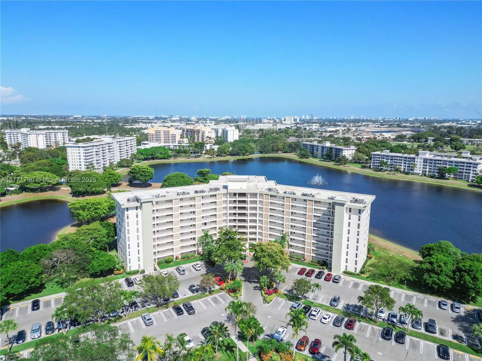 2940 N Course Dr # 712, Pompano Beach FL 33069