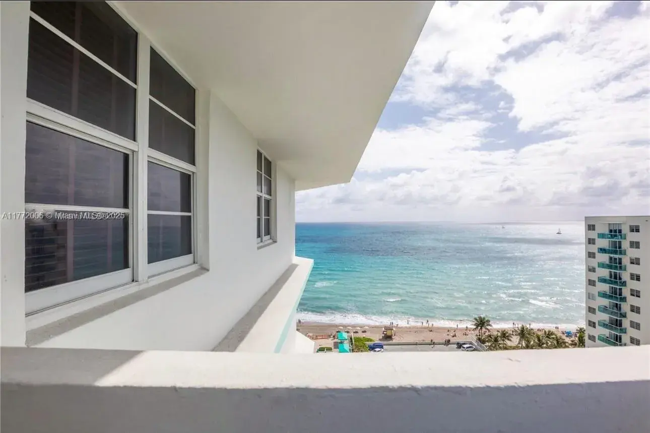 3725 S Ocean Dr, Hollywood FL 33019