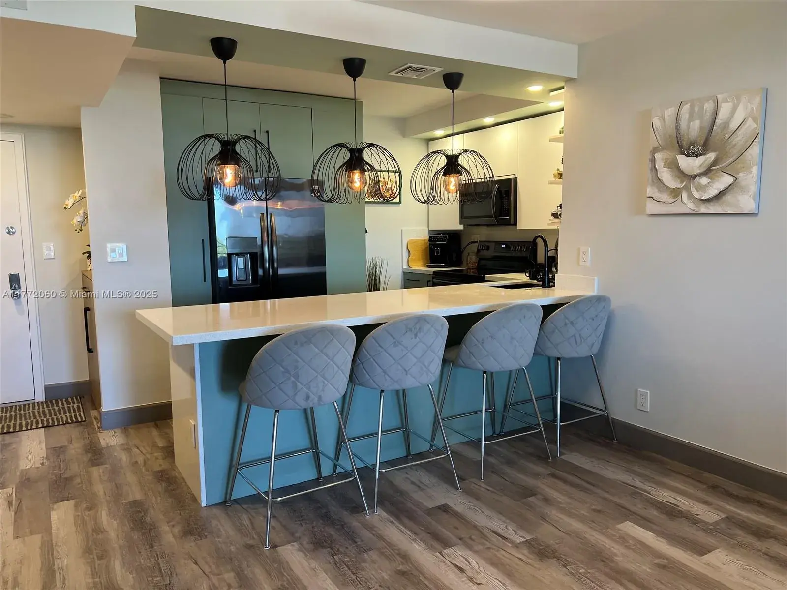 2 bedroom 2 bath Residential Lease for rent at 600 Three Islands Blvd # 504, Hollywood FL 33009
