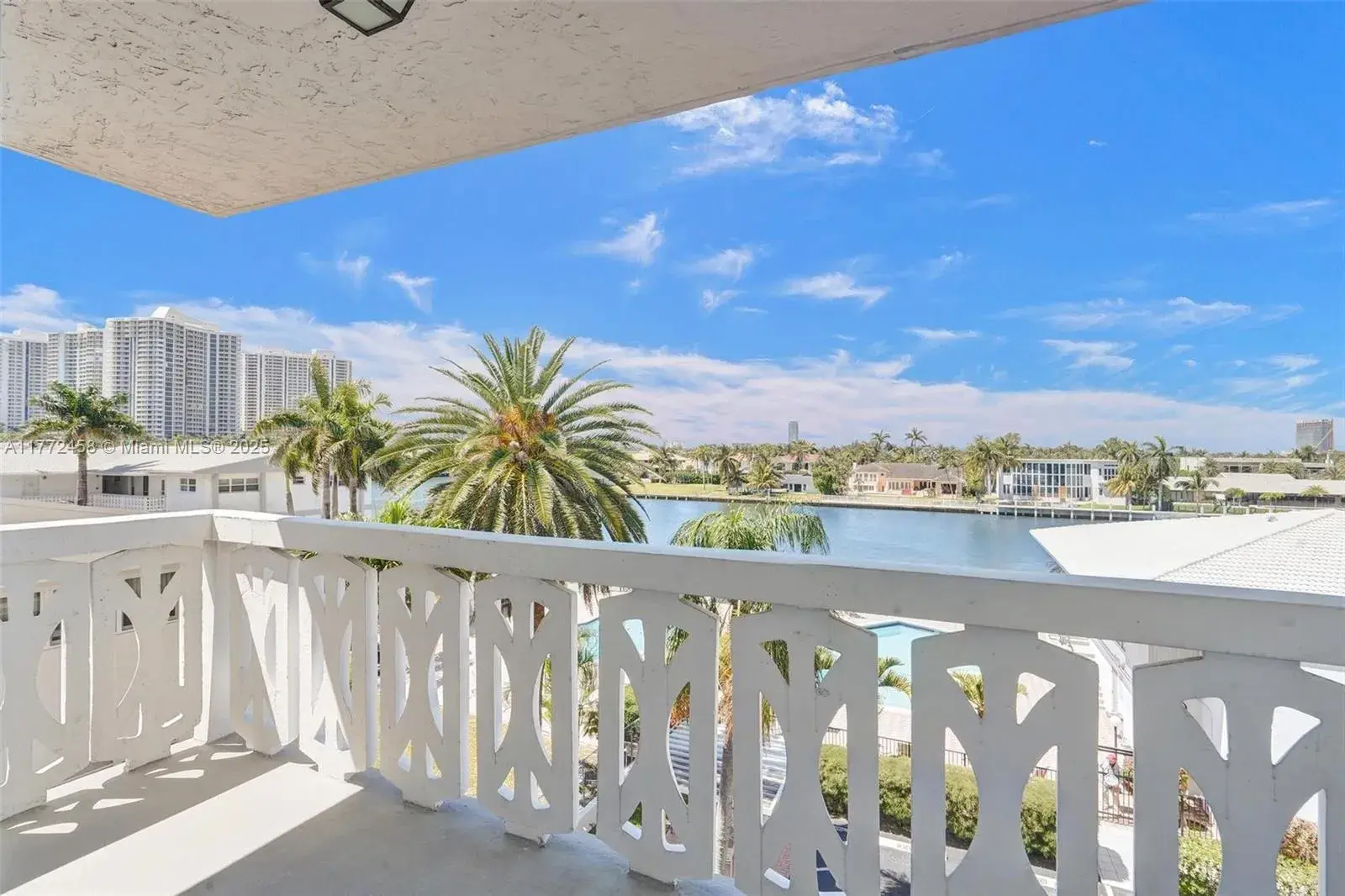2 bedroom 2 bath for rent at 3113 S Ocean Dr # 410, Hallandale Beach FL 33009