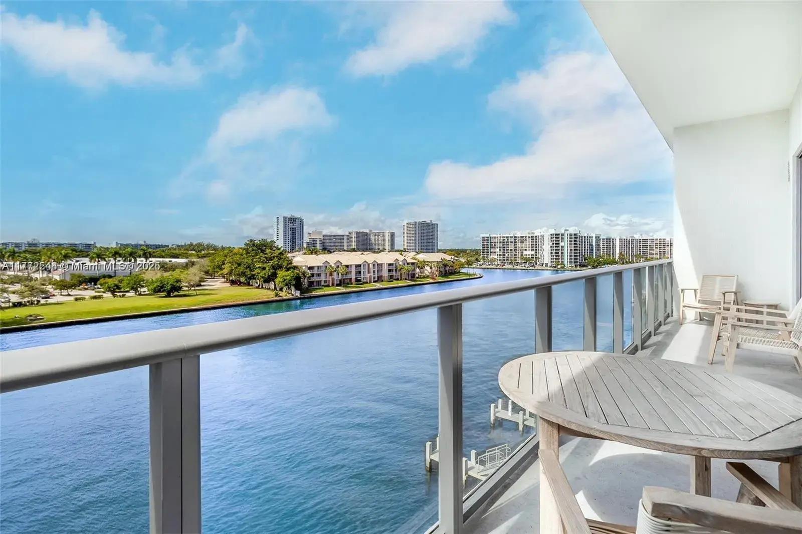 1 bedroom 1 bath Residential Lease for rent at 4010 S Ocean Dr # R406, Hollywood FL 33019