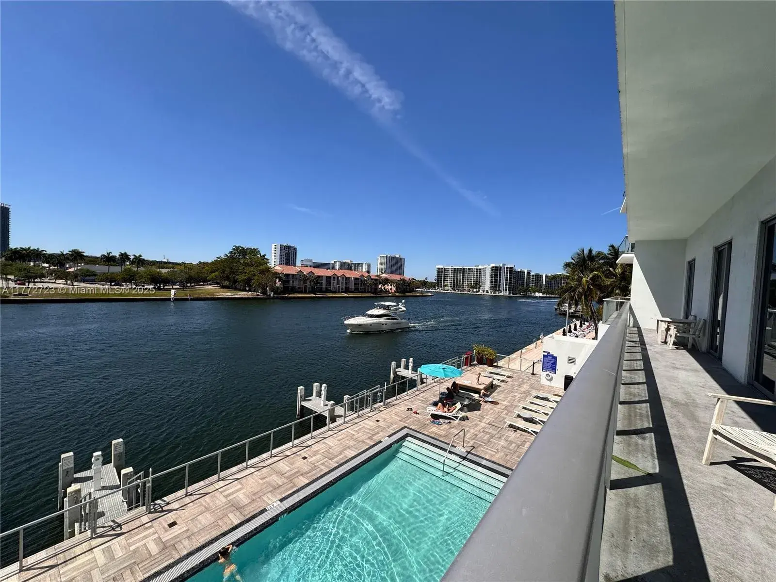 3 bedroom 2 bath Residential for sale at 4010 S Ocean Dr # R204, Hollywood FL 33019