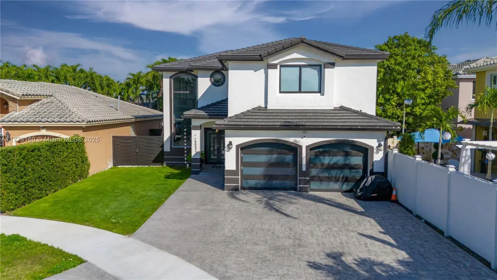 4 bedroom 3 bath Residential for sale at 15553 SW 95th St, Miami FL 33196