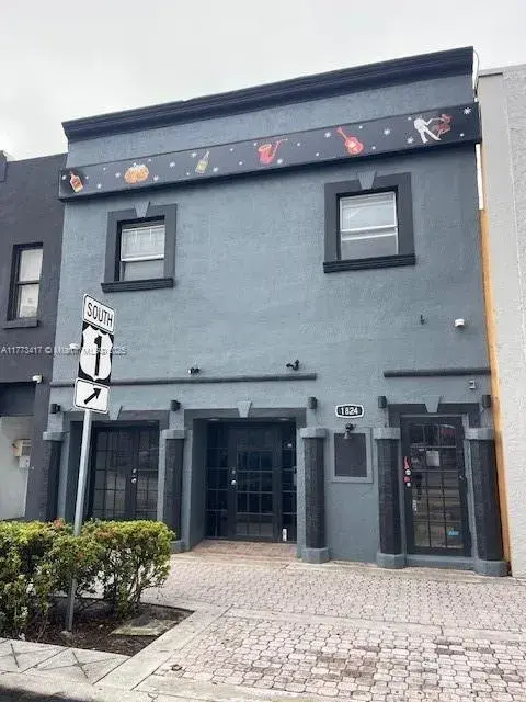 Commercial Sale for sale at 1824 Harrison St, Hollywood FL 33020