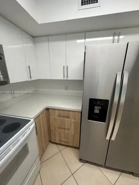 450 S Park Rd # 309, Hollywood FL 33021