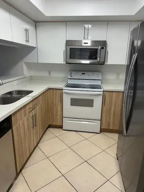 450 S Park Rd # 309, Hollywood FL 33021