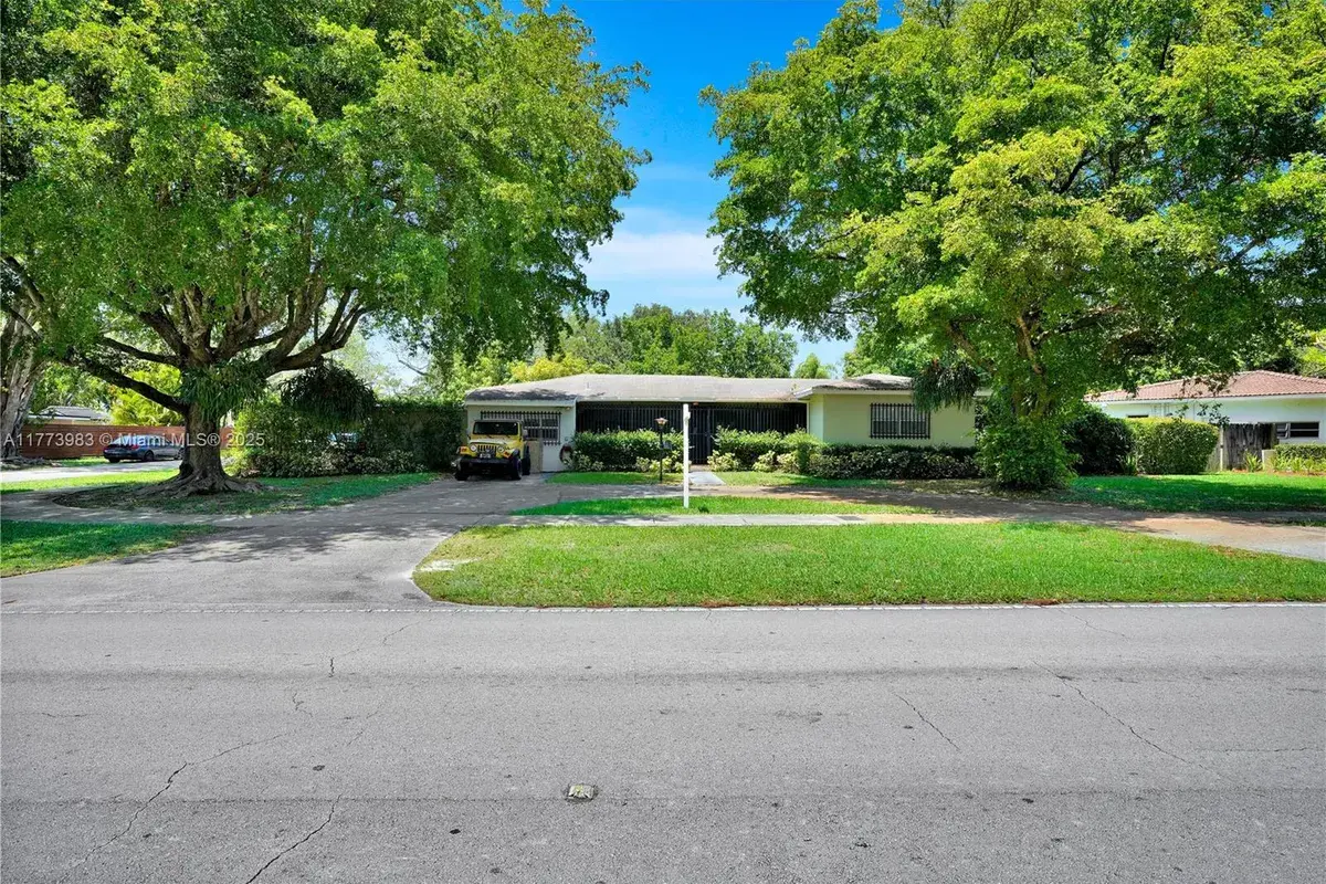 6415 SW 48th St, Miami FL 33155