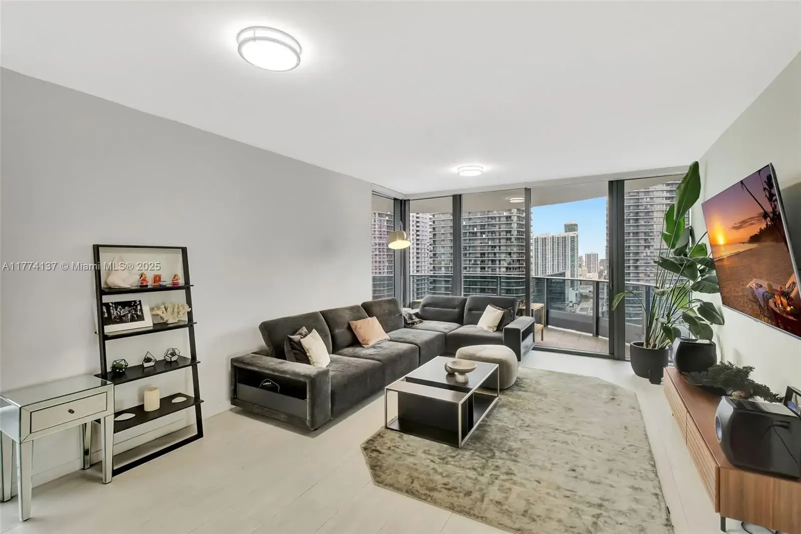 1000 Brickell Plz # 2812, Miami FL 33131