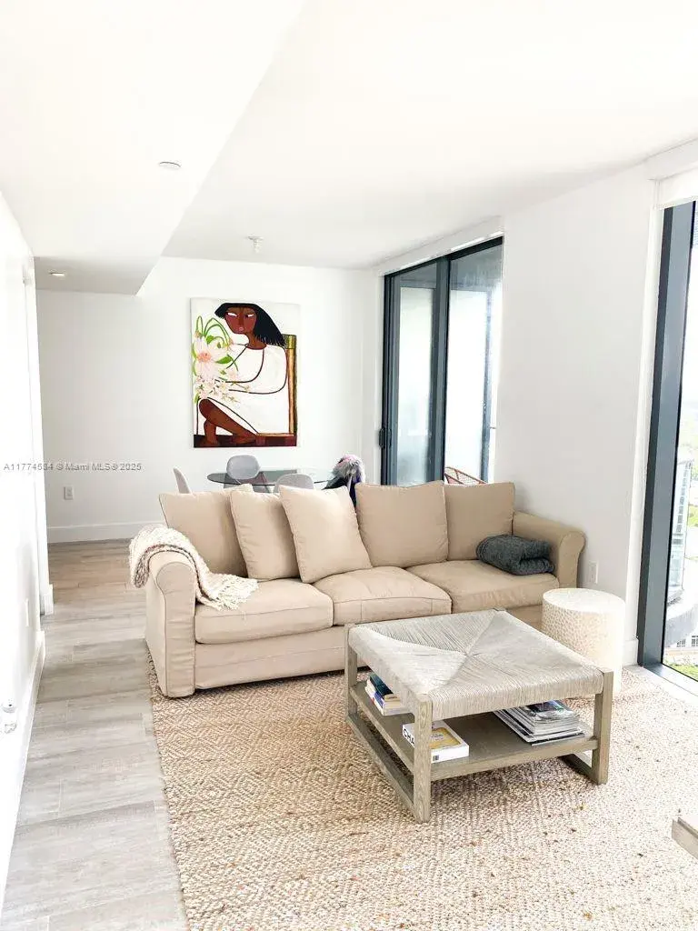 121 NE 34th St # 2415, Miami FL 33137