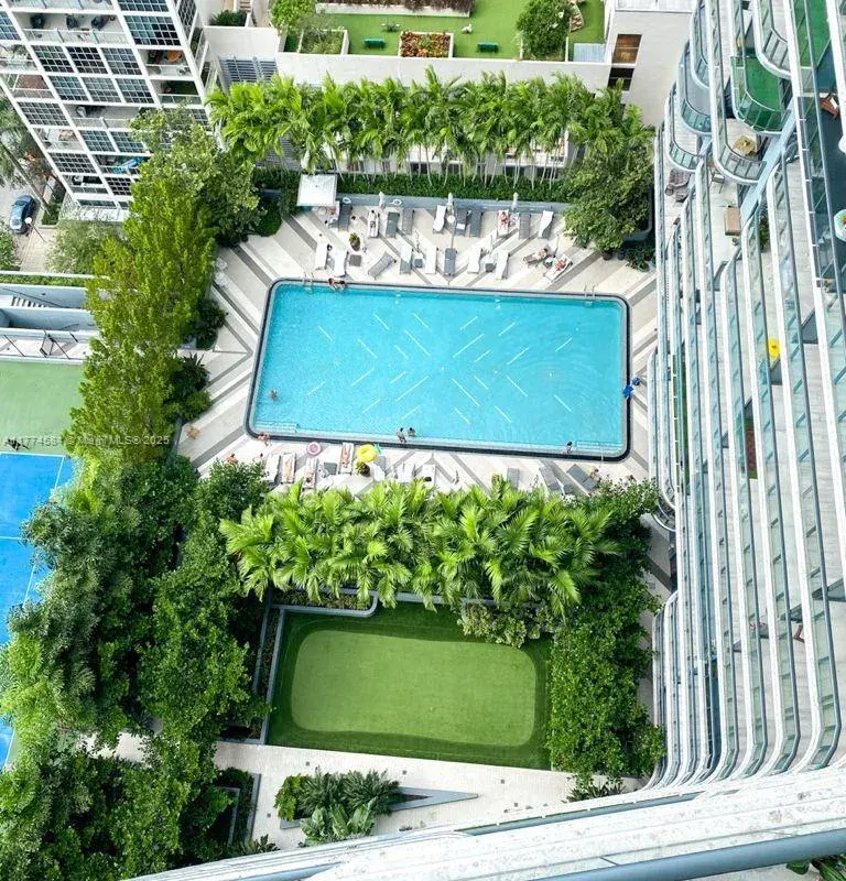 121 NE 34th St # 2415, Miami FL 33137