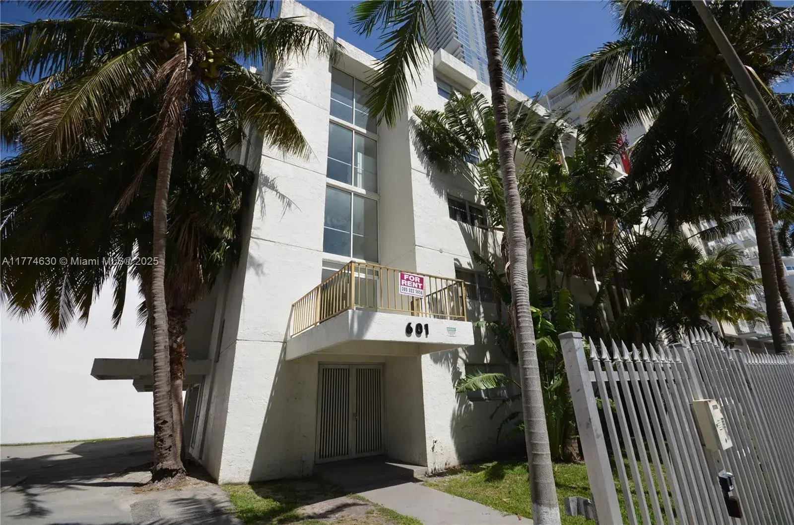 Commercial Sale for sale at 601 NE 22nd St, Miami FL 33137