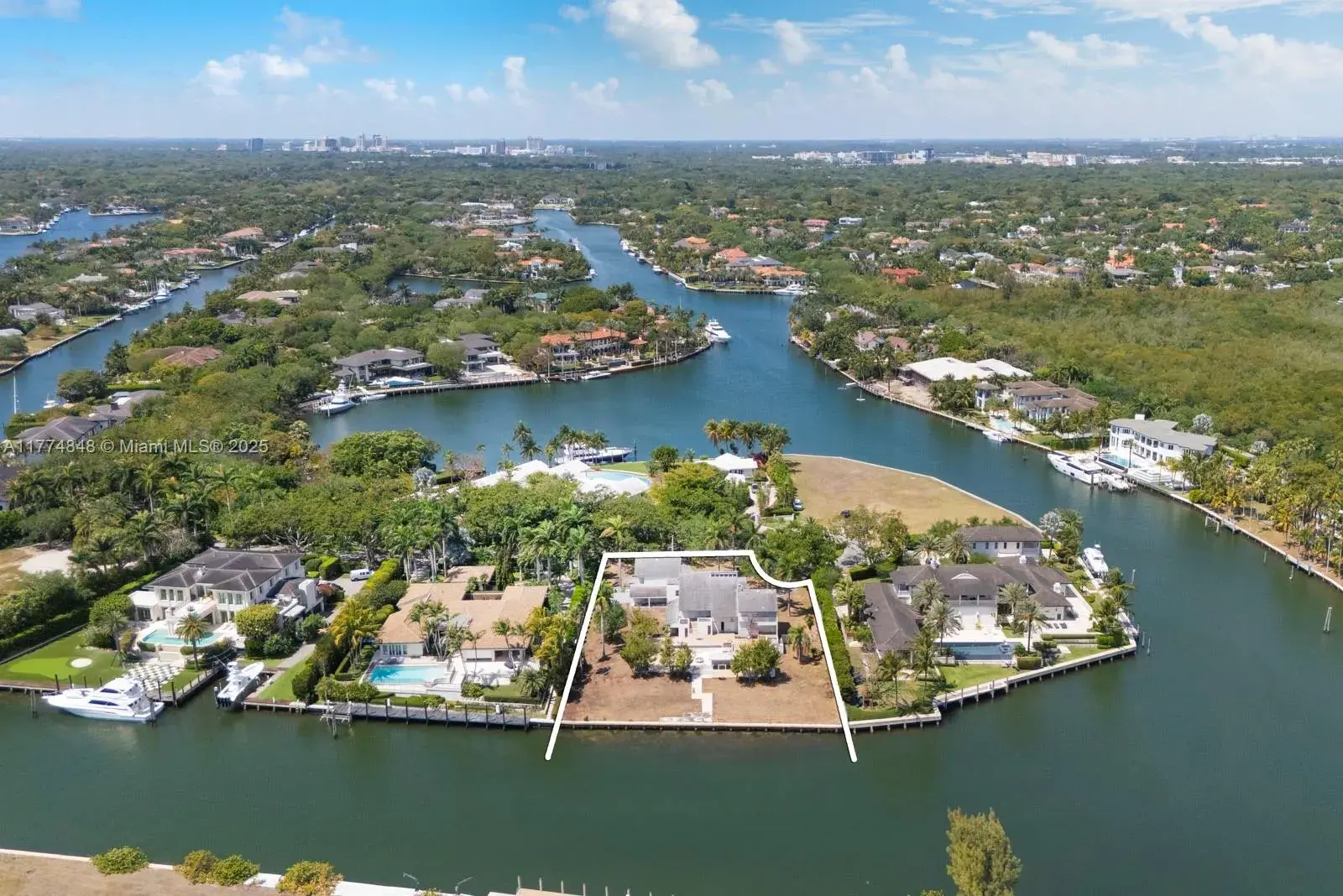 30 Leucadendra Dr, Coral Gables FL 33156