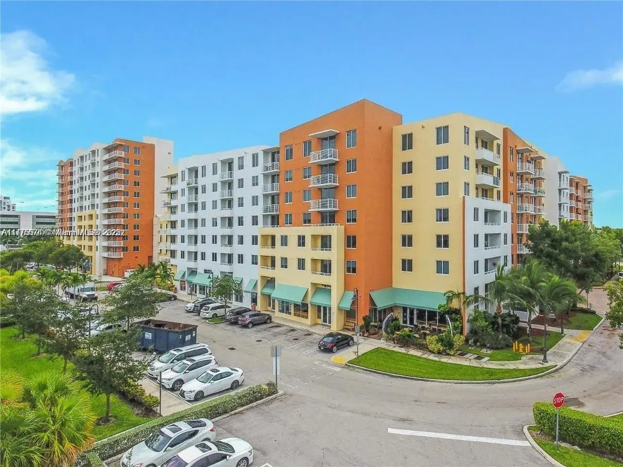 2 bedroom 2 bath Residential for sale at 2775 NE 187th St # 326, Aventura FL 33180