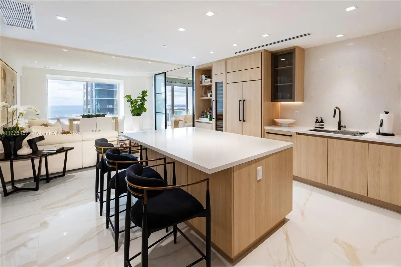 1425 Brickell Ave # 47A, Miami FL 33131