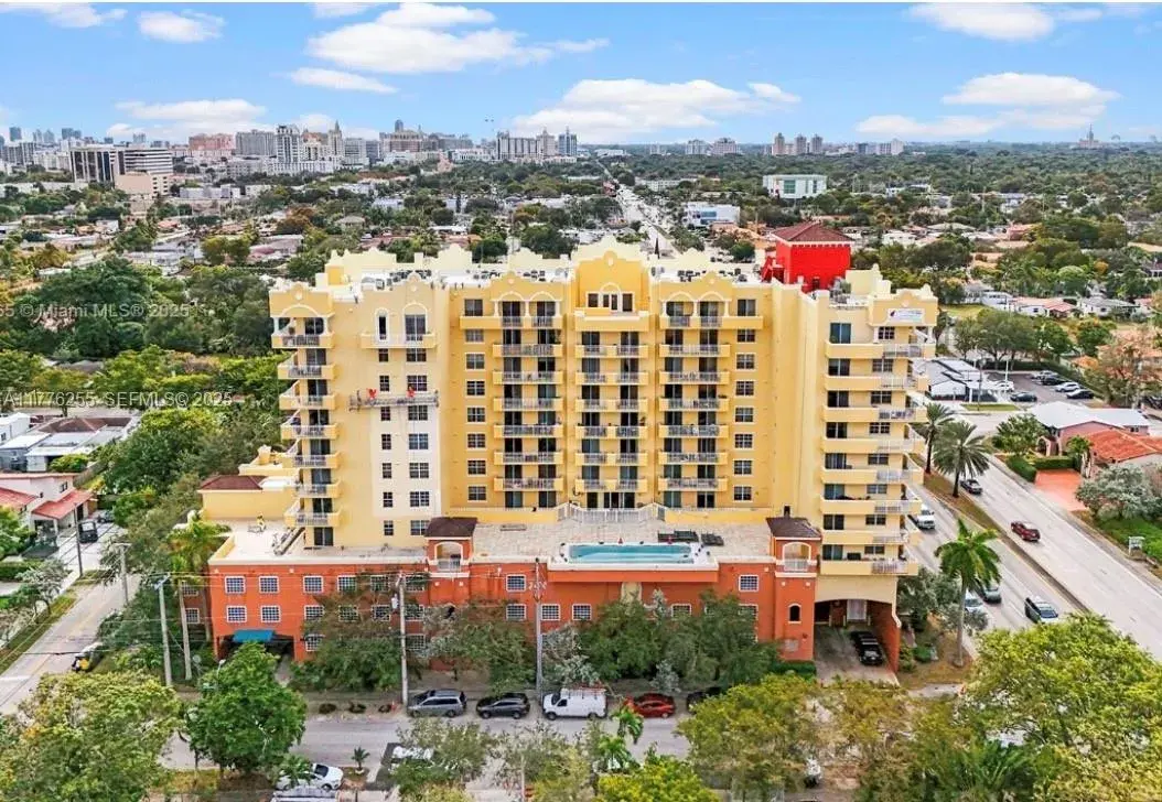 2 bedroom 2 bath Residential for sale at 215 SW 42nd Ave # 402, Miami FL 33134