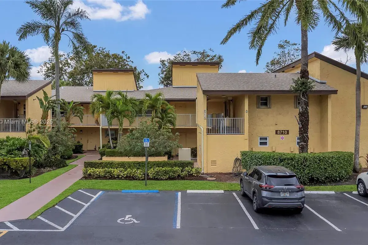 8710 Azalea Ct # 101, Tamarac FL 33321