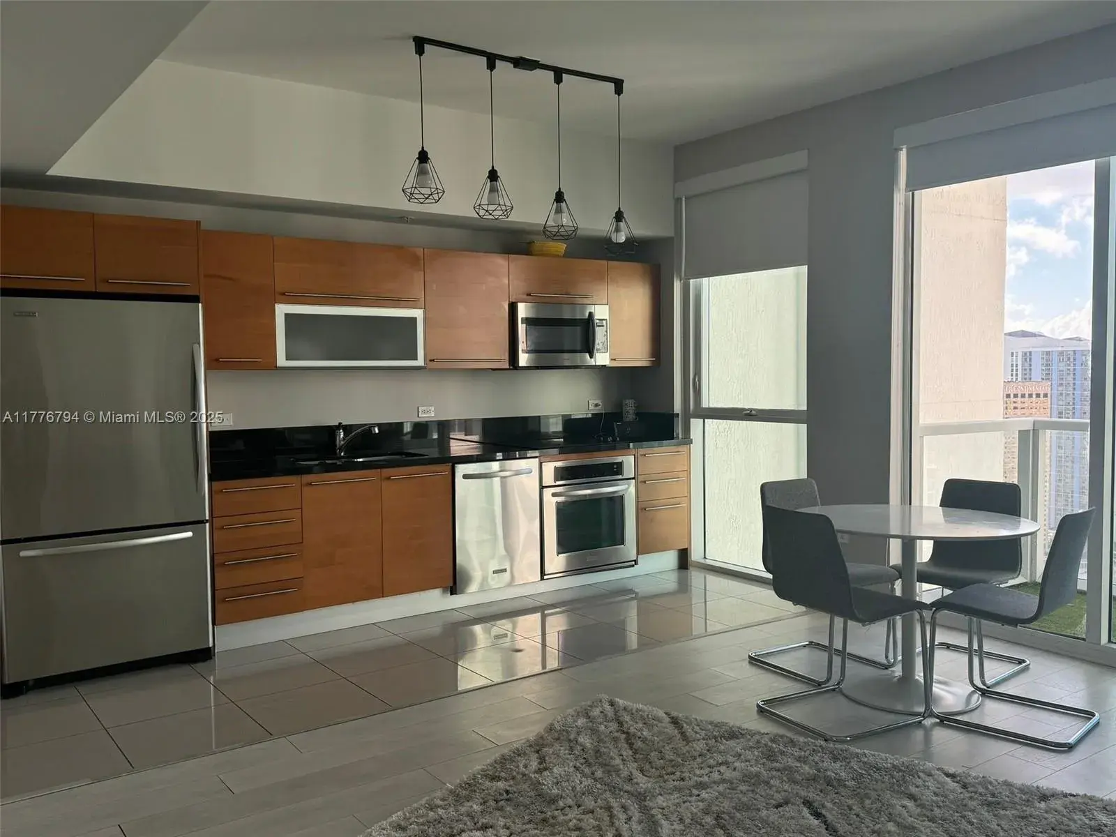 1 bath Residential Lease for rent at 244 Biscayne Blvd # 3905, Miami FL 33132