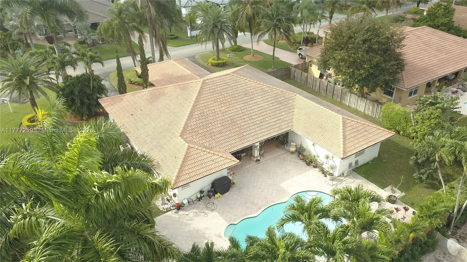 12421 SW 76th St, Miami FL 33183
