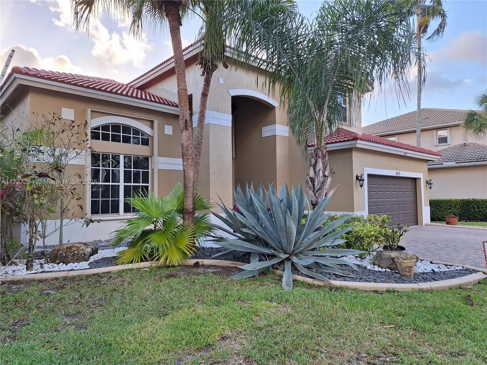 4125 Amber Ln, Weston FL 33331