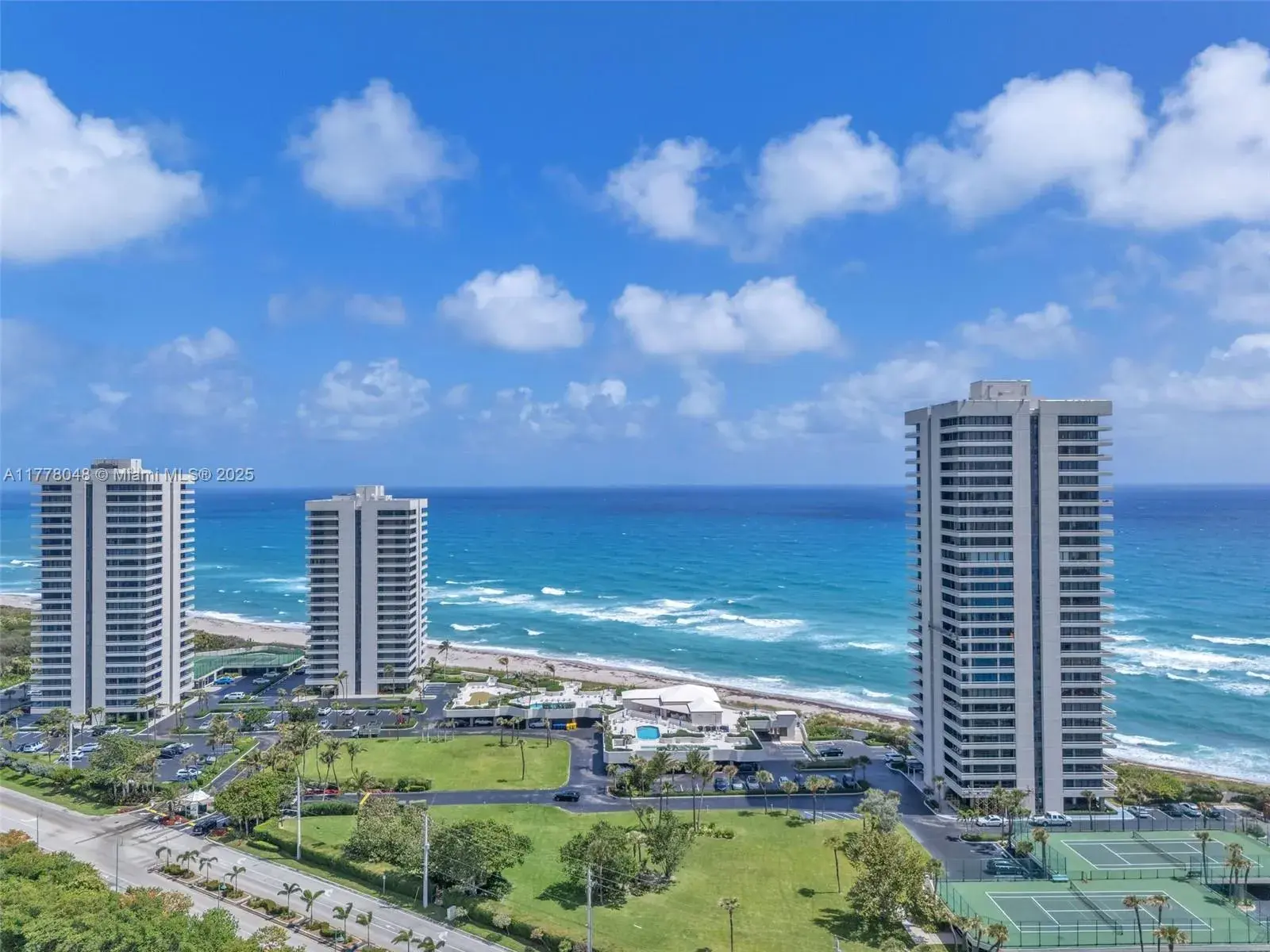 2 bedroom 2 bath Residential for sale at 5510 N Ocean Dr # 19B, Singer Island FL 33404
