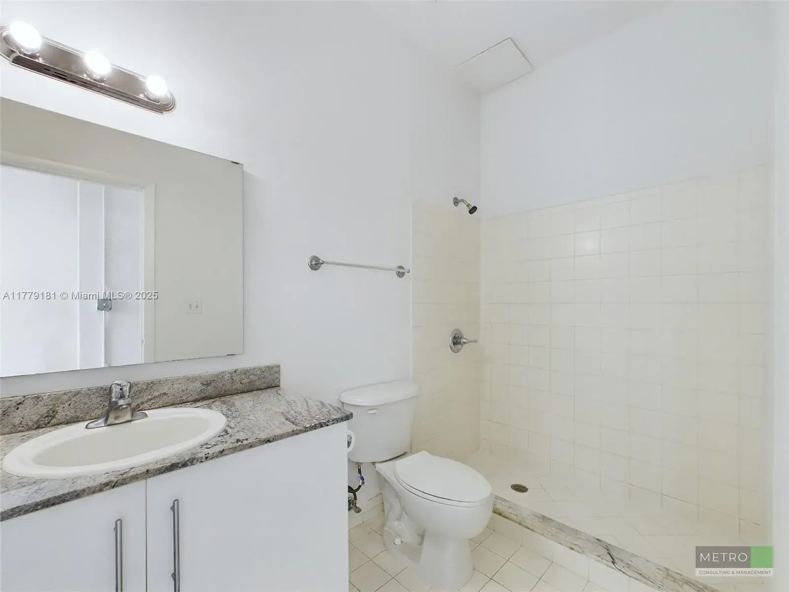 2 bedroom 2 bath Residential for sale at 444 NE 30th St # 1104, Miami FL 33137