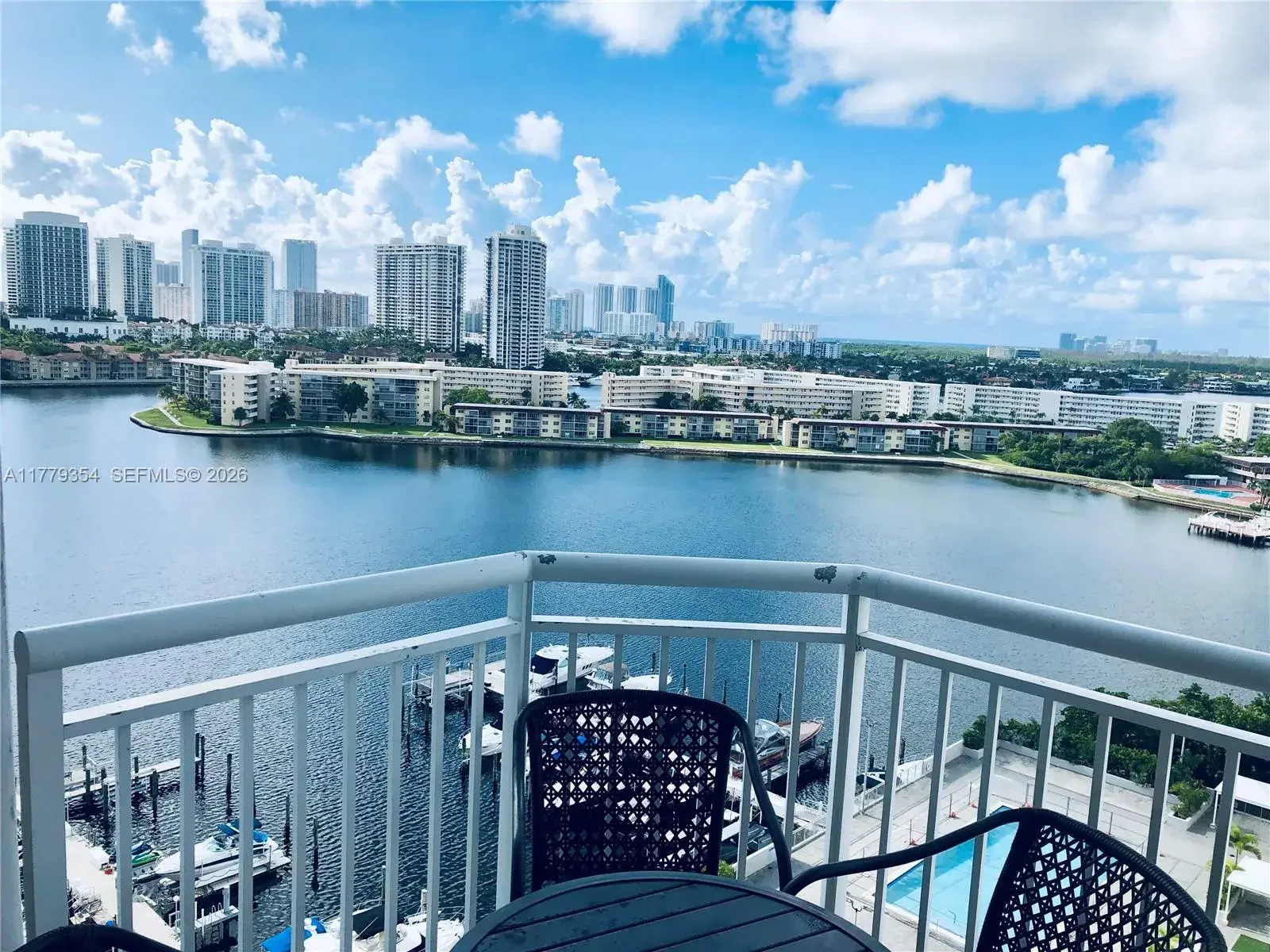 1 bedroom 1 bath Residential for sale at 18071 Biscayne Blvd # 1503, Aventura FL 33160
