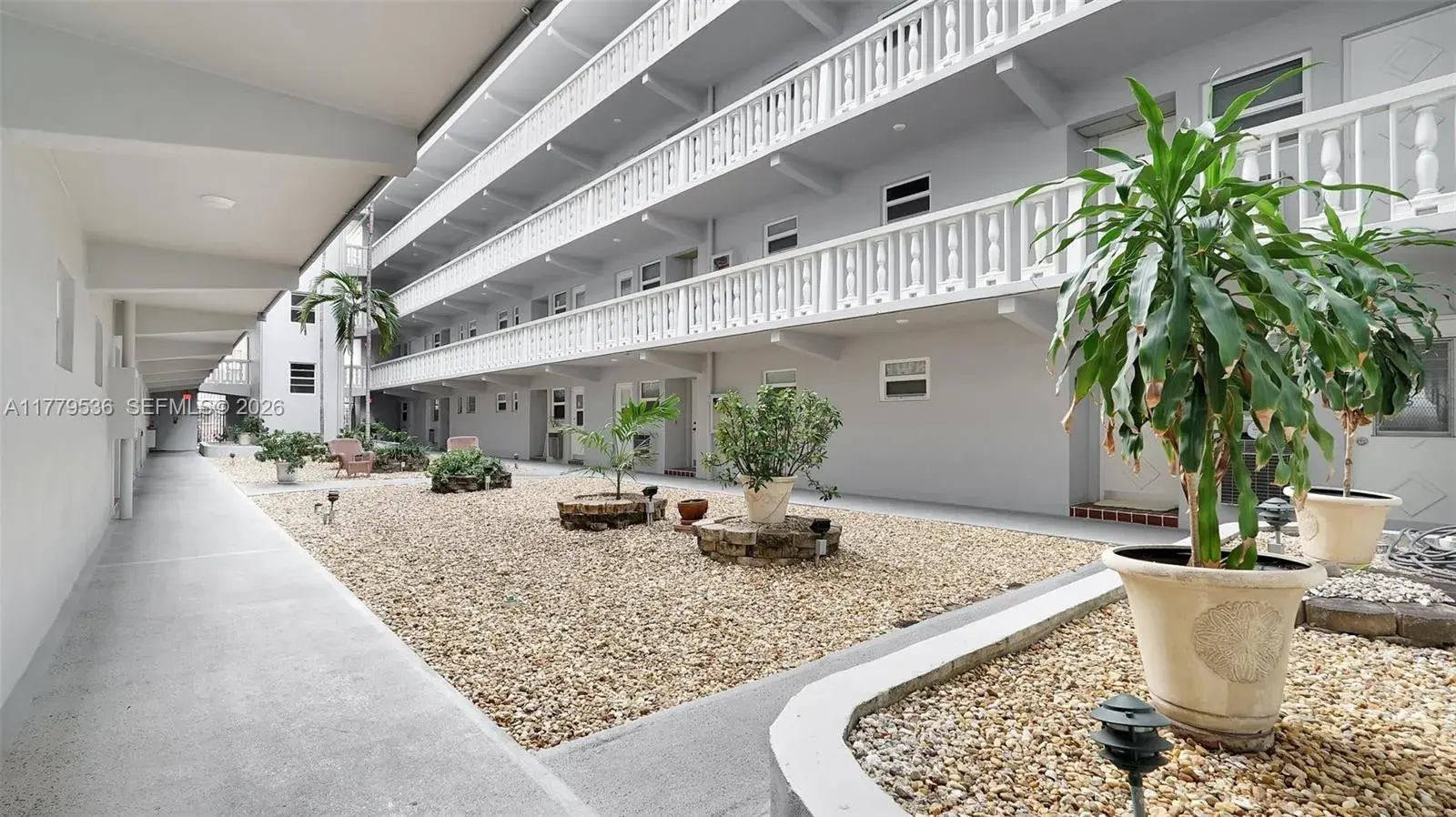 329 SE 3rd St # 405S, Hallandale Beach FL 33009