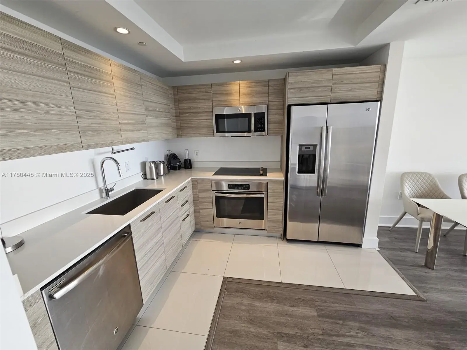 1 bedroom 1 bath Residential for sale at 121 NE 34 ST # 2511, Miami FL 33137