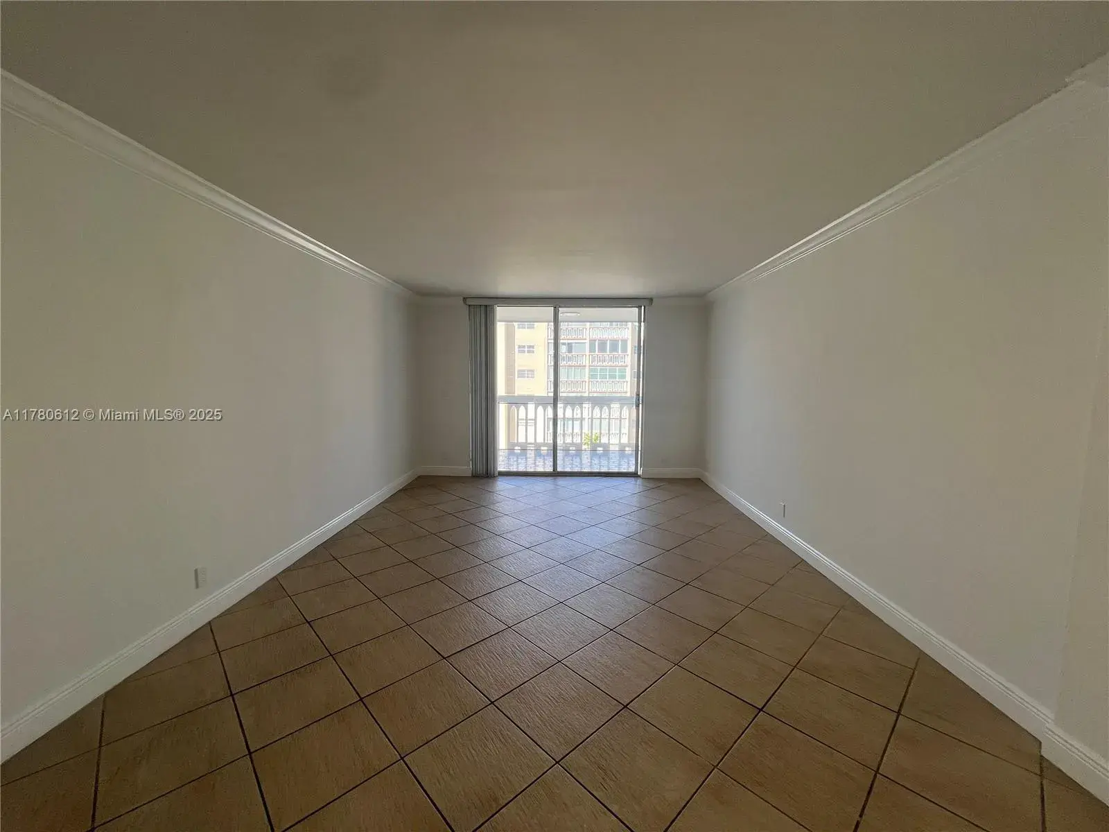 420 NE 12th Ave # 503, Hallandale Beach FL 33009