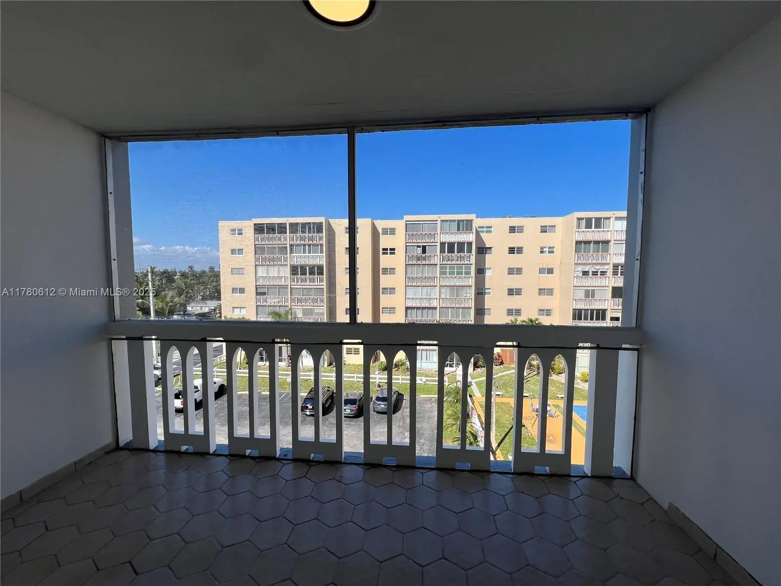 420 NE 12th Ave # 503, Hallandale Beach FL 33009