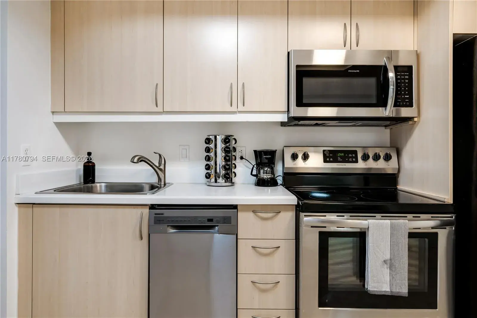 2951 S Bayshore Dr # 815, Miami FL 33133