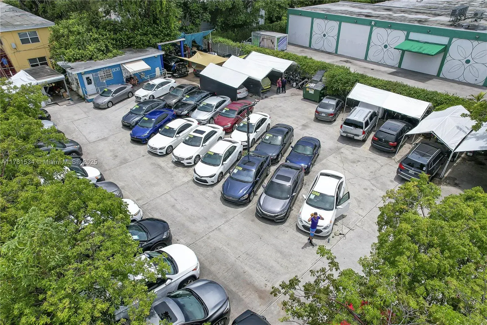 808 NW 71st St, Miami FL 33150