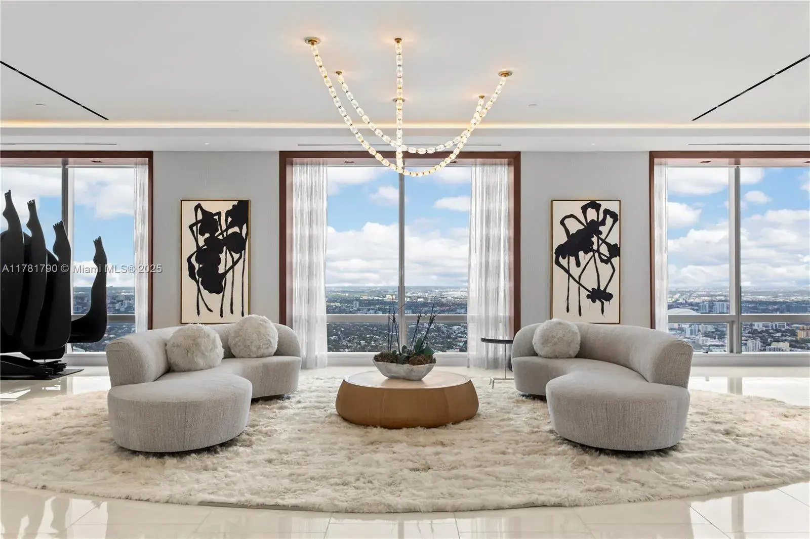 2 bedroom 3 bath Residential for sale at 1425 Brickell Ave, Miami FL 33131