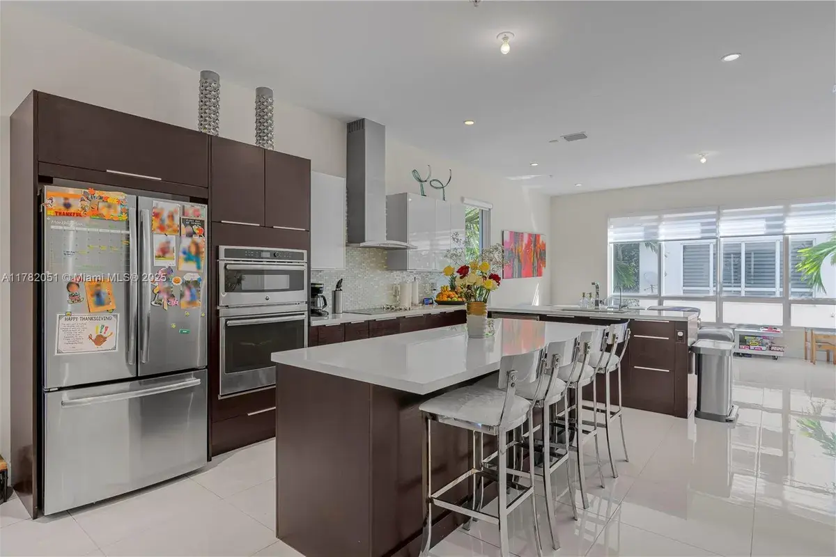 6671 NW 105th Pl # 6671, Doral FL 33178