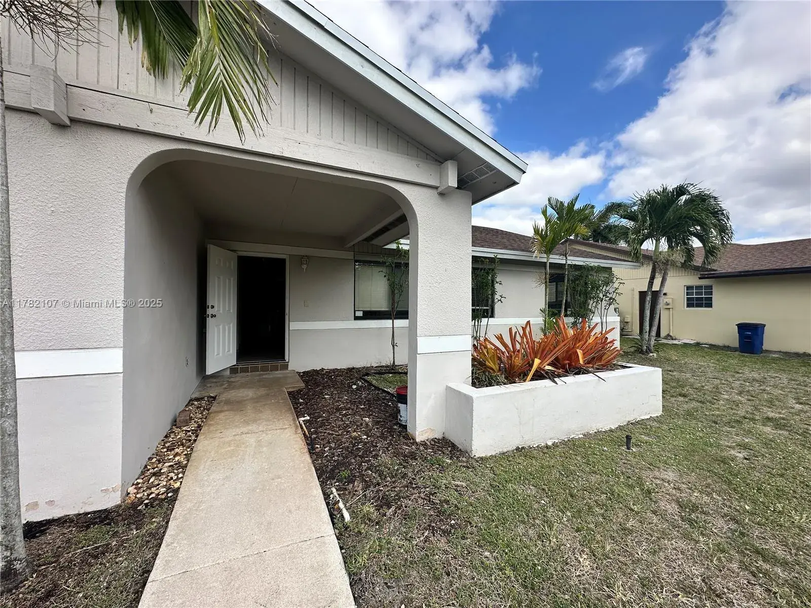 5828 SW 117th Ter, Cooper City FL 33330