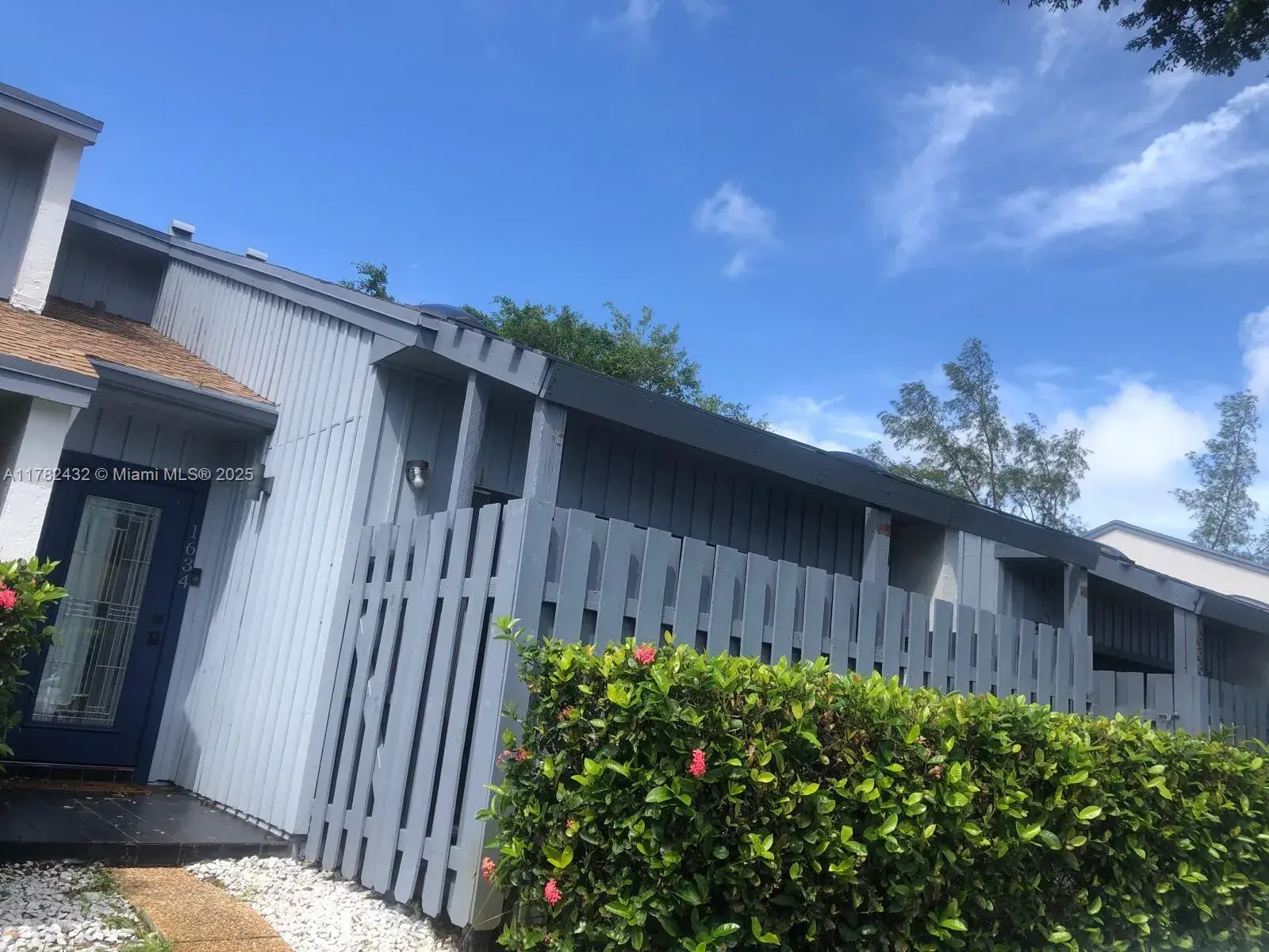 1634 N 15th terrace, Hollywood FL 33020