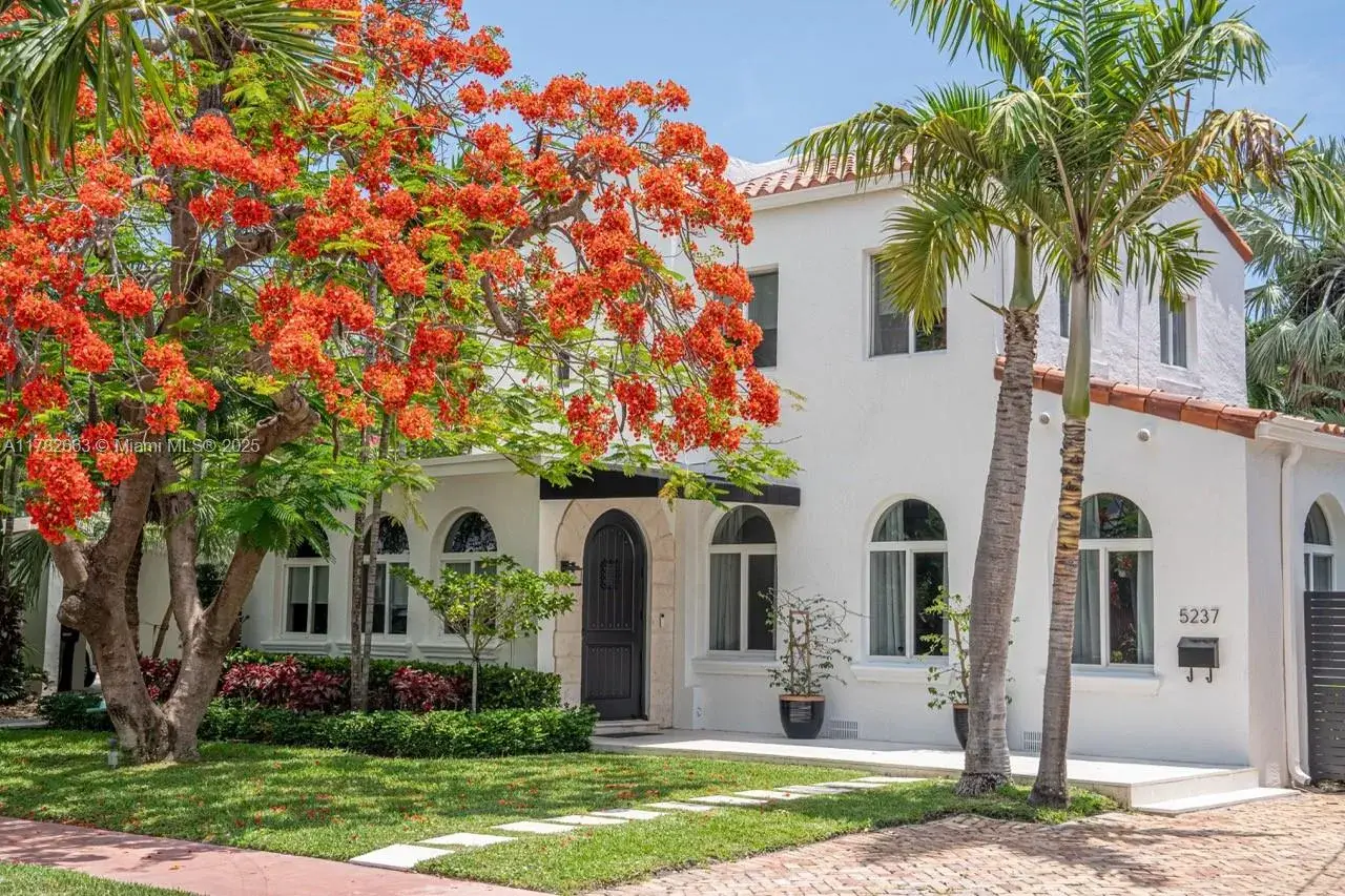 4 bedroom 4 bath for sale at 5237 La Gorce Dr, Miami Beach FL 33140