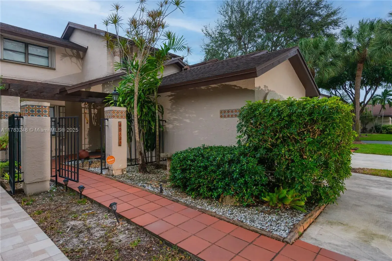 3 bedroom 2 bath Residential for sale at 10121 SW 137th Ct # 10121, Miami FL 33186