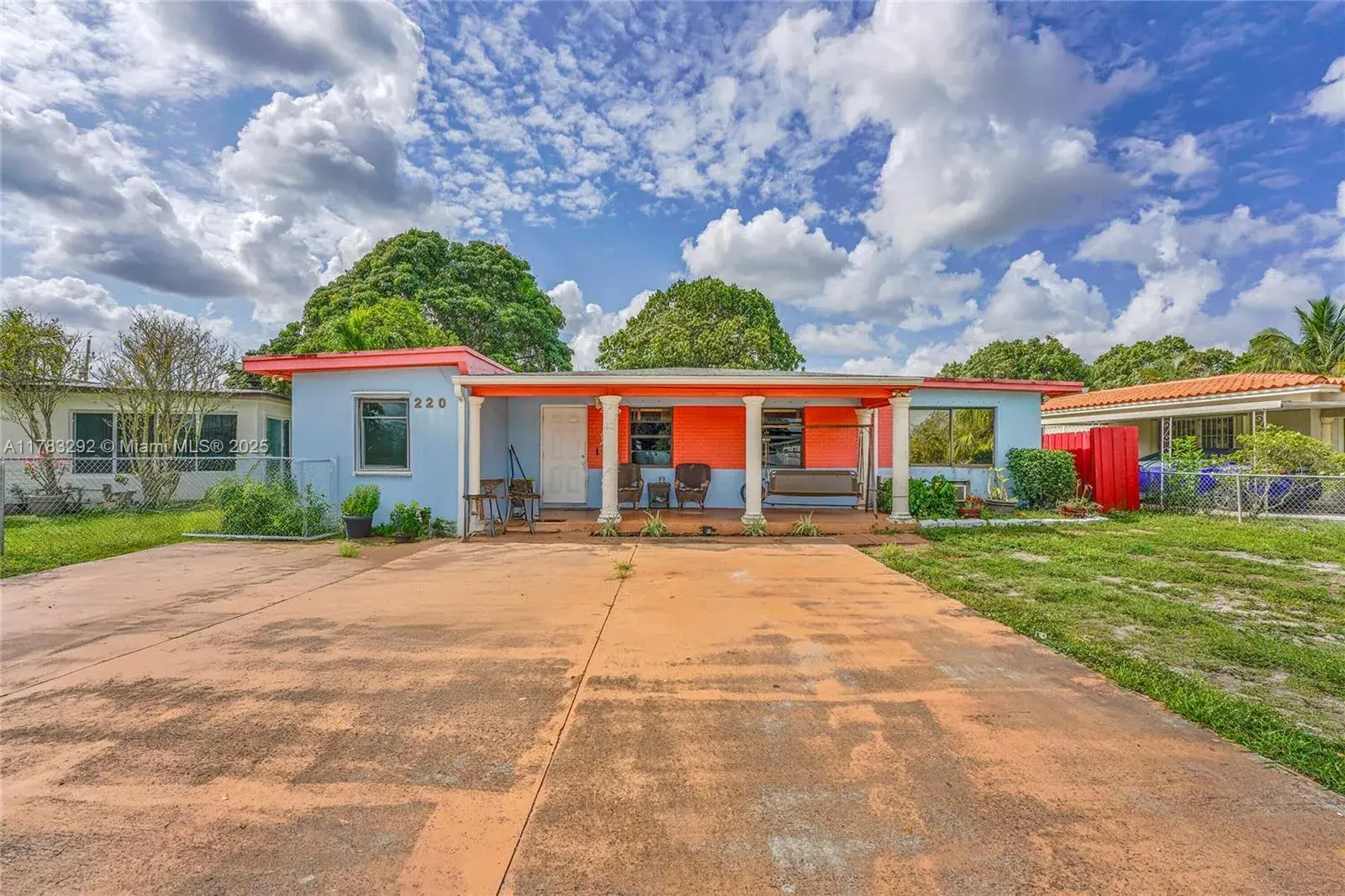 220 E 61st St, Hialeah FL 33013