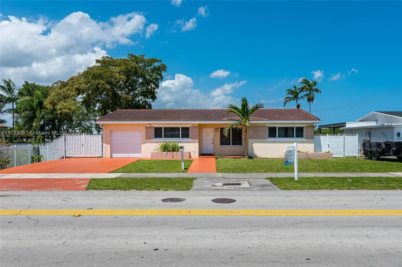 2501 NE 209th Ter, Miami FL 33180