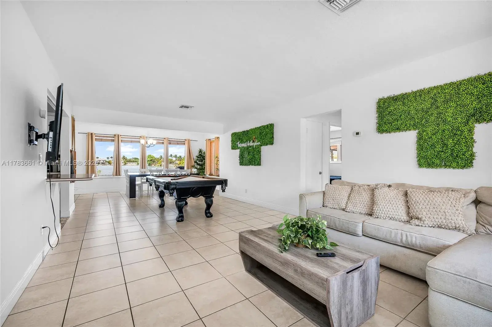 2501 NE 209th Ter, Miami FL 33180